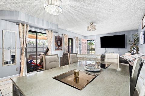 Купить таунхаус в Гринакрес, Флорида 3 спальни, 123.1м2, № 2027773 - фото 2