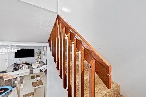 Купить таунхаус в Гринакрес, Флорида 3 спальни, 123.1м2, № 2027773 - фото 15