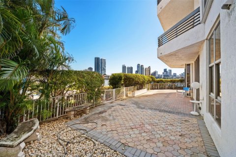 Купить кондоминиум в Авентура, Флорида 3 спальни, 157.38м2, № 2033623 - фото 30