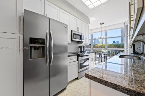 Купить кондоминиум в Авентура, Флорида 3 спальни, 157.38м2, № 2033623 - фото 15