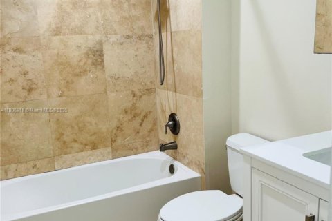 Condo in Tamarac, Florida, 2 bedrooms  № 1865166 - photo 17