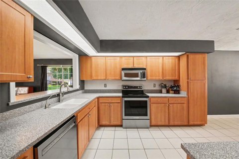 Купить виллу или дом в Порт-Оранж, Флорида 6 комнат, 150.5м2, № 2199260 - фото 19
