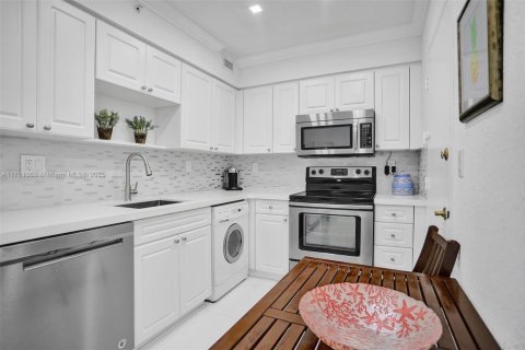 Copropriété à louer à Hollywood, Floride: 1 chambre, 77.57 m2 № 1867652 - photo 18