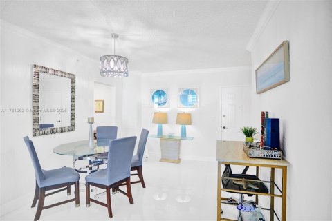 Copropriété à louer à Hollywood, Floride: 1 chambre, 77.57 m2 № 1867652 - photo 11