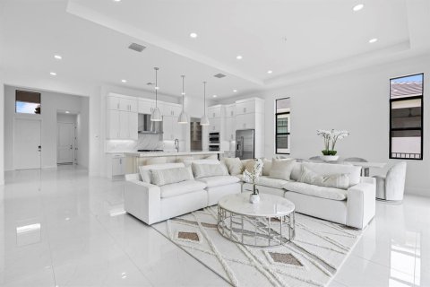House in Westlake, Florida 3 bedrooms, 197.79 sq.m. № 2185665 - photo 10