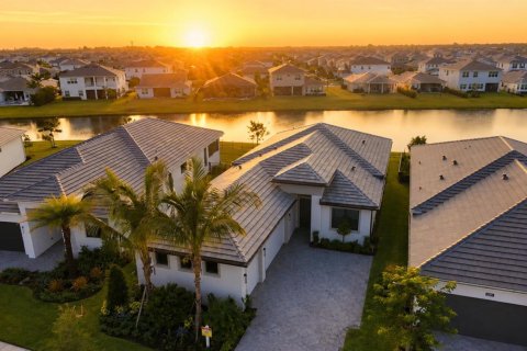 House in Westlake, Florida 3 bedrooms, 197.79 sq.m. № 2185665