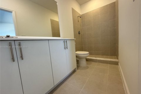 Снять в аренду таунхаус в Хомстед, Флорида 3 спальни, № 1986526 - фото 23