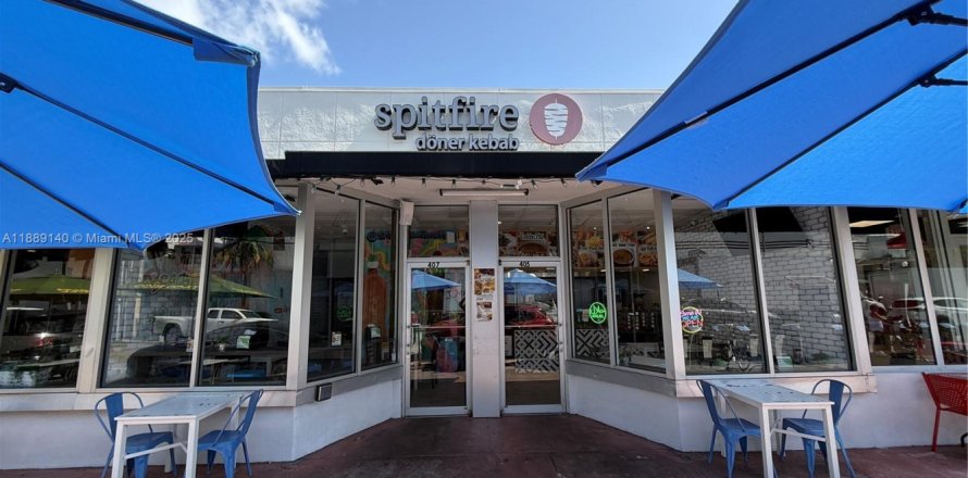 Immobilier commercial à Miami Beach, Floride № 1941252