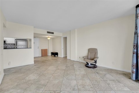 Copropriété à louer à Pompano Beach, Floride: 2 chambres, 84.63 m2 № 2042977 - photo 4