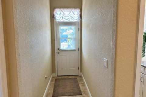 House in Polk City, Florida 4 bedrooms, 207.45 sq.m. № 1903976 - photo 20