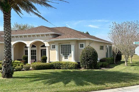 House in Polk City, Florida 4 bedrooms, 207.45 sq.m. № 1903976 - photo 4