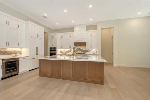 Купить виллу или дом в Сарасота, Флорида 10 комнат, 398.09м2, № 1899249 - фото 9
