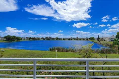 Condo à Oakland Park, Floride, 2 chambres  № 2048762