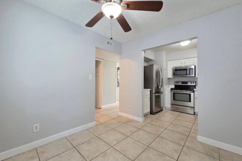 Touwnhouse à louer à Winter Park, Floride: 2 chambres, 100.24 m2 № 2283867 - photo 4