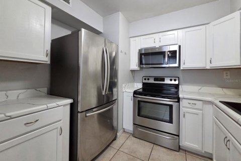 Touwnhouse à louer à Winter Park, Floride: 2 chambres, 100.24 m2 № 2283867 - photo 6