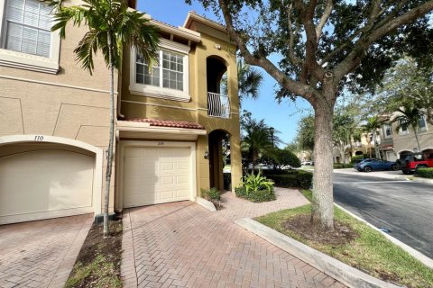 Copropriété à louer à Palm Beach Gardens, Floride: 2 chambres, 100.06 m2 № 2187631 - photo 3