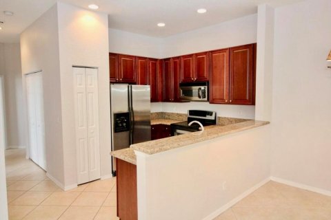 Copropriété à louer à Palm Beach Gardens, Floride: 2 chambres, 100.06 m2 № 2187631 - photo 6