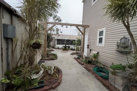 Casa en venta en Saint Petersburg, Florida, 2 dormitorios, 138.05 m2 № 1590363 - foto 17