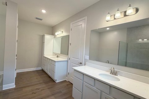 Villa ou maison à louer à Lakeland, Floride: 5 chambres, 291.34 m2 № 2403476 - photo 19