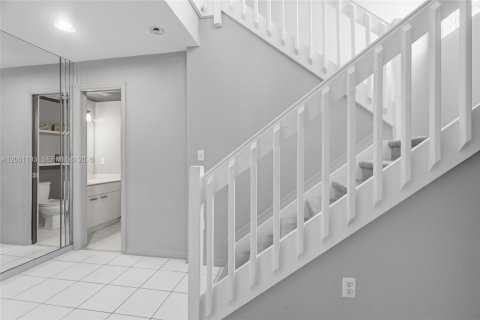 Villa ou maison à vendre à Miami, Floride: 3 chambres, 134.8 m2 № 2244084 - photo 20