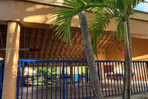 Condominio en alquiler en Miami Lakes, Florida, 2 dormitorios, 107.77 m2 № 2060977 - foto 8