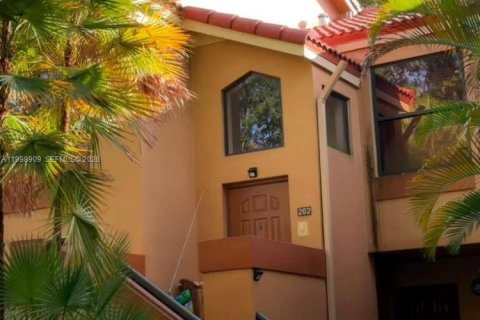 Condominio en alquiler en Miami Lakes, Florida, 2 dormitorios, 107.77 m2 № 2060977 - foto 4