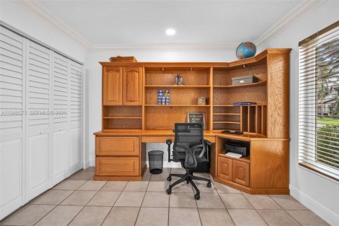 Casa en venta en Hialeah, Florida, 3 dormitorios, 163.14 m2 № 2020870 - foto 23