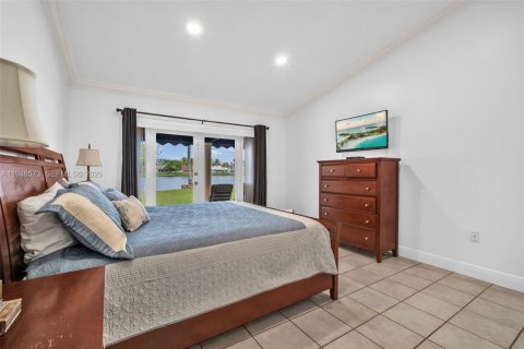 Casa en venta en Hialeah, Florida, 3 dormitorios, 163.14 m2 № 2020870 - foto 27