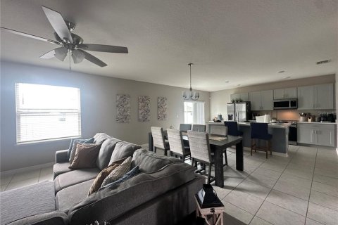 Villa ou maison à vendre à Poinciana, Floride: 4 chambres, 174.1 m2 № 2437270 - photo 19