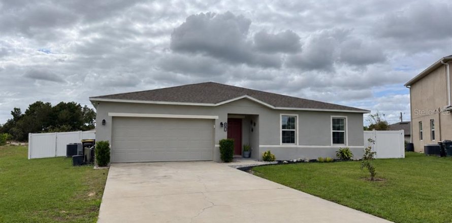 Villa ou maison à Poinciana, Floride 4 chambres, 174.1 m2 № 2437270