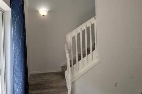 Townhouse in Tampa, Florida 3 bedrooms, 136.57 sq.m. № 2196213 - photo 18