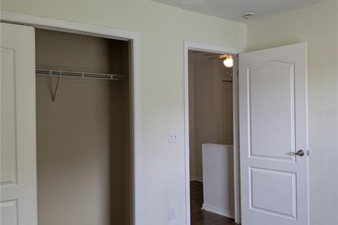 Townhouse in Tampa, Florida 3 bedrooms, 136.57 sq.m. № 2196213 - photo 20