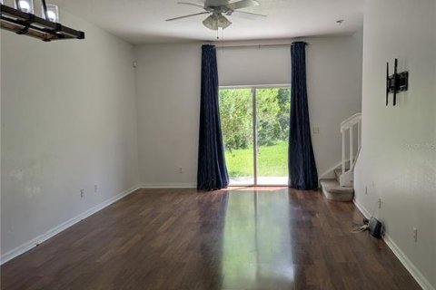 Townhouse in Tampa, Florida 3 bedrooms, 136.57 sq.m. № 2196213 - photo 9