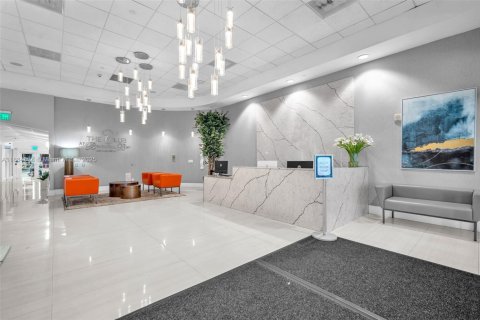 Condo in Miami, Florida, 2 bedrooms  № 1933162 - photo 19