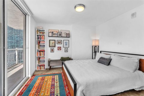 Condo in Miami, Florida, 2 bedrooms  № 1933162 - photo 10
