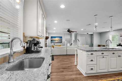 House in Gainesville, Florida 5 bedrooms, 220.64 sq.m. № 1851817 - photo 20