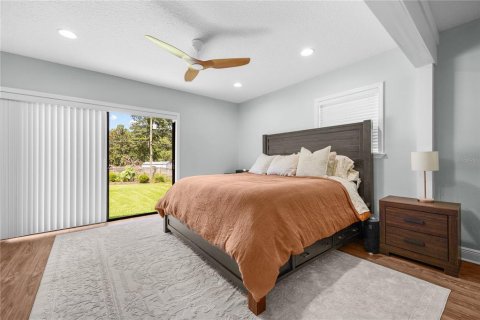 House in Gainesville, Florida 5 bedrooms, 220.64 sq.m. № 1851817 - photo 22
