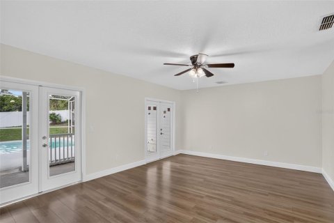Villa ou maison à vendre à Winter Park, Floride: 5 chambres, 263.84 m2 № 2358123 - photo 14