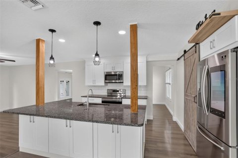 Villa ou maison à vendre à Winter Park, Floride: 5 chambres, 263.84 m2 № 2358123 - photo 22