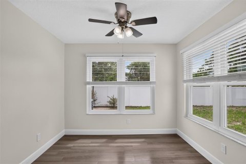 Villa ou maison à vendre à Winter Park, Floride: 5 chambres, 263.84 m2 № 2358123 - photo 24