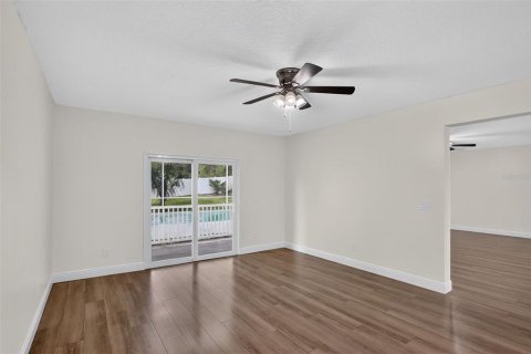 Villa ou maison à vendre à Winter Park, Floride: 5 chambres, 263.84 m2 № 2358123 - photo 19