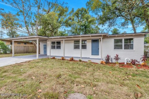 House in Jacksonville, Florida 3 bedrooms, 111.48 sq.m. № 820824 - photo 1