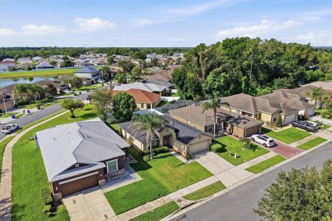 House in Lakeland, Florida 3 bedrooms, 128.21 sq.m. № 2317346 - photo 24