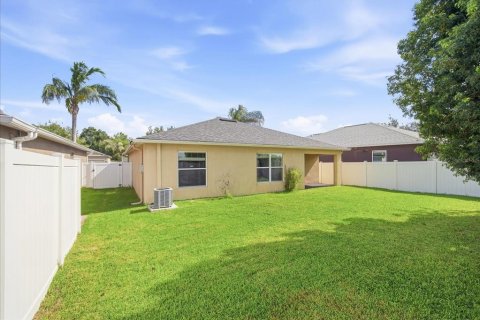 House in Lakeland, Florida 3 bedrooms, 128.21 sq.m. № 2317346 - photo 19