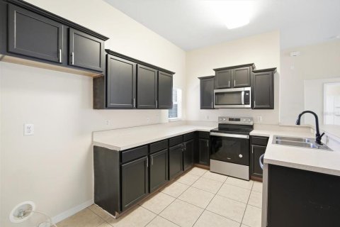 House in Lakeland, Florida 3 bedrooms, 128.21 sq.m. № 2317346 - photo 8