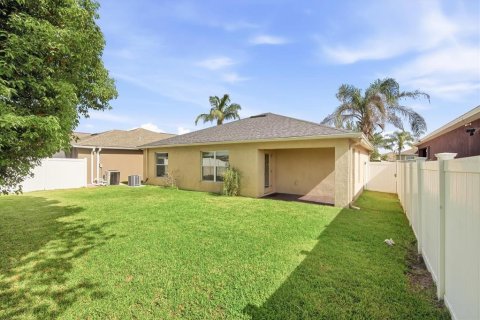 House in Lakeland, Florida 3 bedrooms, 128.21 sq.m. № 2317346 - photo 21