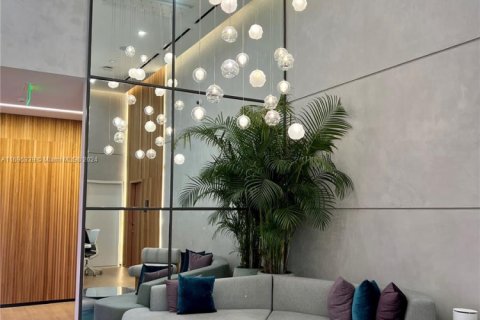 Copropriété à vendre à Miami, Floride: 39.02 m2 № 1940923 - photo 2