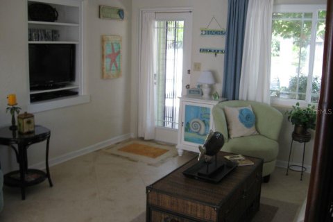 Casa en alquiler en New Smyrna Beach, Florida, 2 dormitorios № 1719525 - foto 2