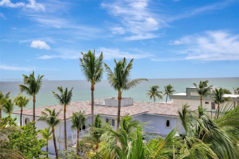 Casa en alquiler en Hollywood, Florida, 3 dormitorios, 342.44 m2 № 2057726 - foto 29