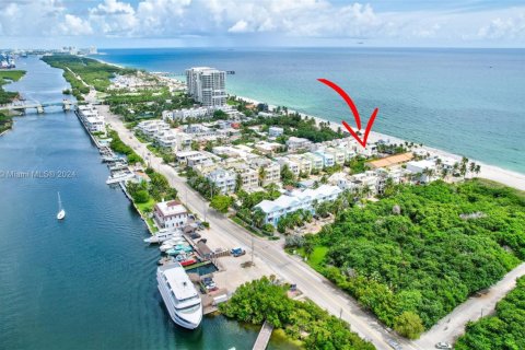 Casa en alquiler en Hollywood, Florida, 3 dormitorios, 342.44 m2 № 2057726 - foto 7